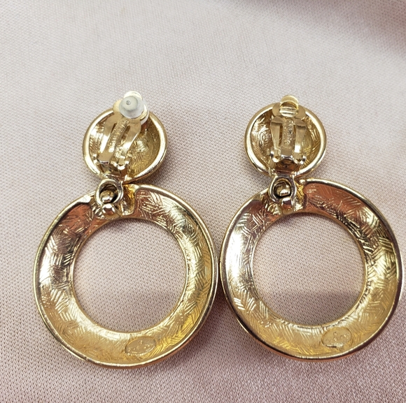 Vintage Givenchy Gold Plated Logo Dangle Hoop Clip-on Earrings - Picture 10 of 10